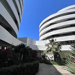 Hill Side Suite 4 By Ps